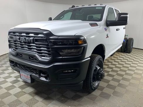 New 2026 RAM 3500 Tradesman image 5