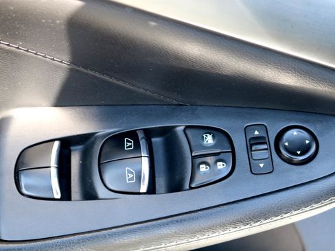 Used 2022 Nissan Maxima SV w/ Floor Mat Group image 15