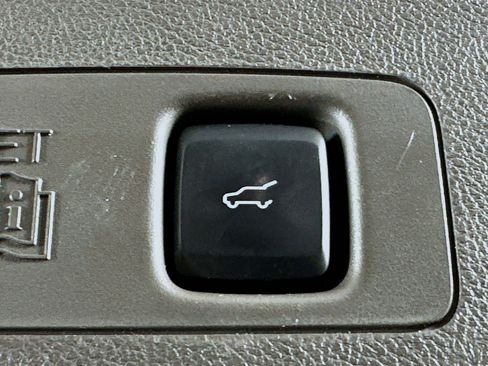 Used 2022 Lincoln Corsair Reserve w/ Equipment Group 201A image 30