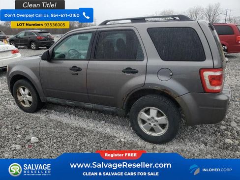 Used 2012 Ford Escape XLT w/ Canadian Winter Pkg image 3
