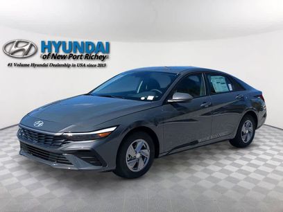 New 2026 Hyundai Elantra SE