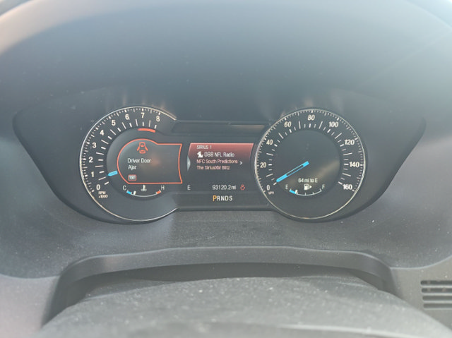 Used 2017 Ford Explorer Platinum AWD/4WD image 4