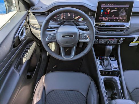 New 2026 Jeep Compass Latitude AWD/4WD image 16