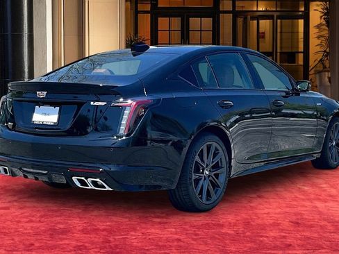New 2026 Cadillac CT5 V w/ Platinum Package AWD/4WD image 6