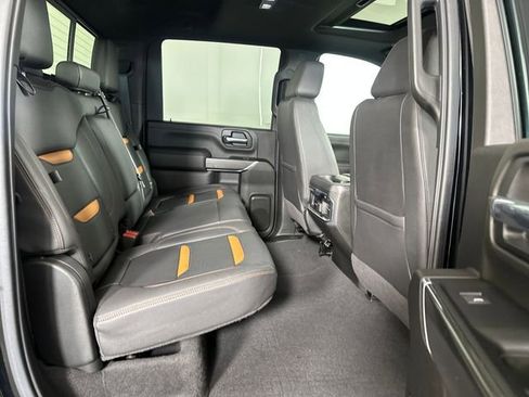 Used 2022 GMC Sierra 2500 AT4 w/ AT4 Premium Plus Package AWD/4WD image 27