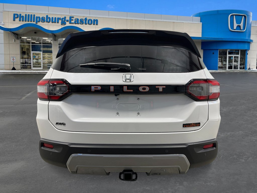 New 2026 Honda Pilot TrailSport image 4