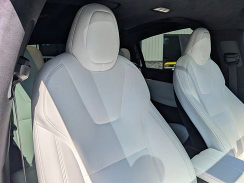 Used 2020 Tesla Model X Long Range AWD/4WD image 14