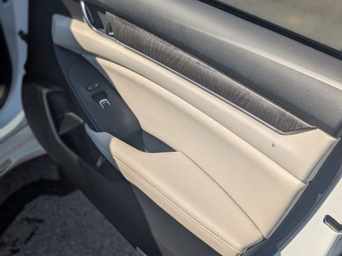Used 2020 Honda Accord Touring image 5