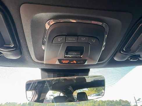 Used 2023 Toyota Corolla SE image 14