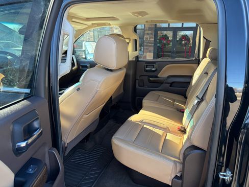 Used 2018 GMC Sierra 2500 Denali image 5