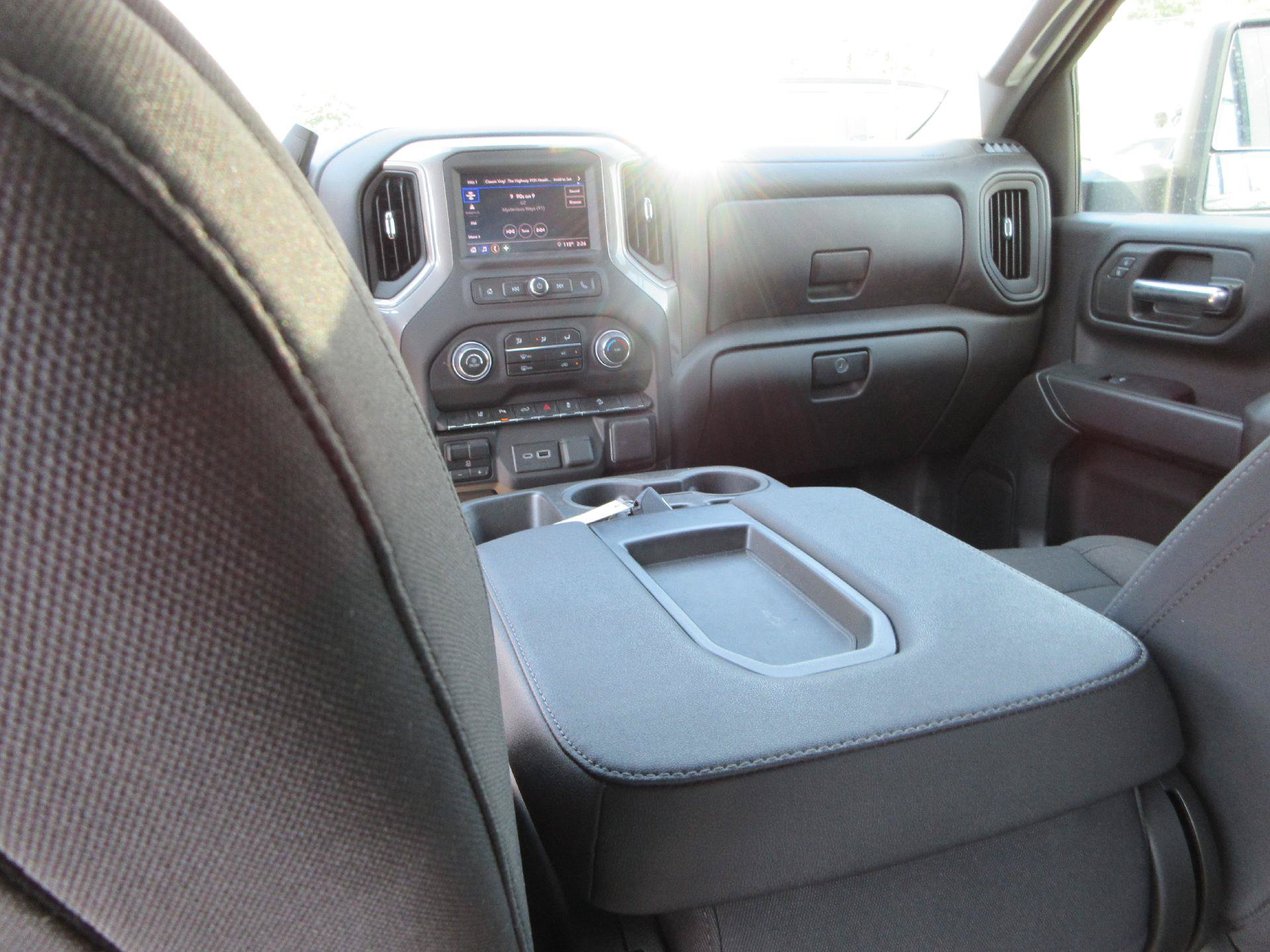 Used 2024 Chevrolet Silverado 2500 Custom w/ Custom Value Package AWD/4WD image 15