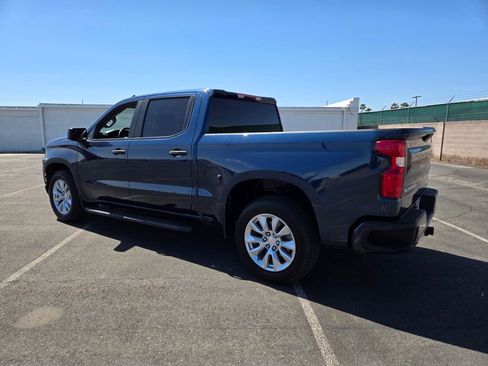 Used 2022 Chevrolet Silverado 1500 Custom w/ Safety Confidence Package RWD image 3