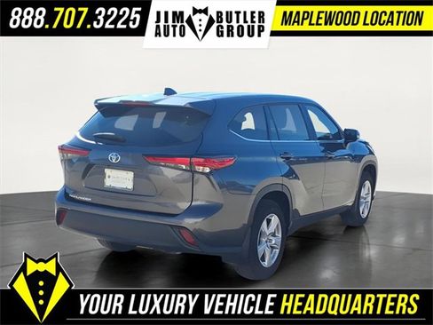 Used 2023 Toyota Highlander L image 4