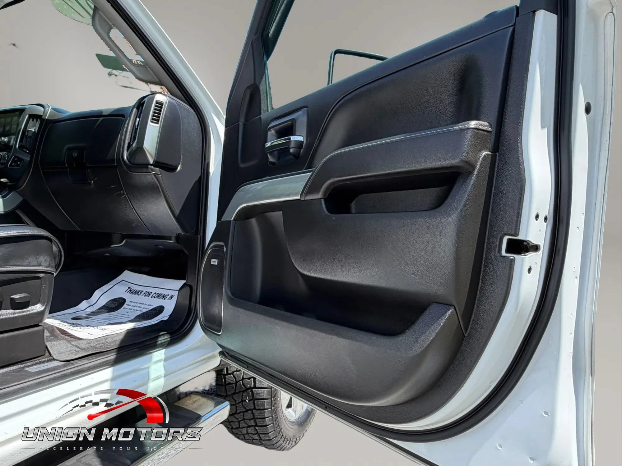 Used 2017 Chevrolet Silverado 2500 LTZ w/ Duramax Plus Package AWD/4WD image 32