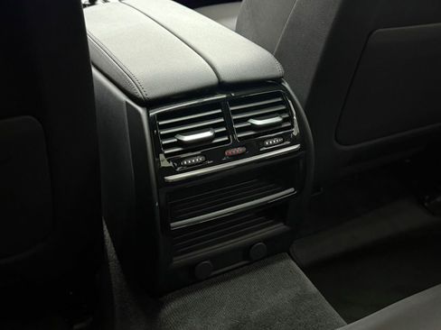 Used 2019 BMW 530e w/ Convenience Package image 44