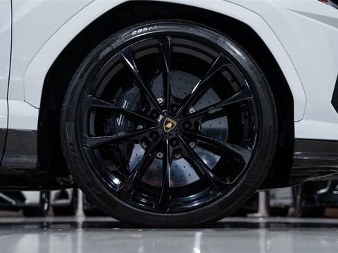 Used 2022 Lamborghini Urus AWD/4WD image 50