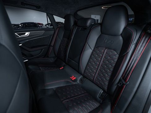 Used 2023 Audi RS 7 Sportback AWD/4WD image 31