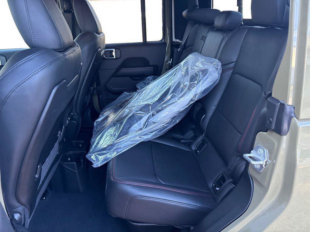 New 2026 Jeep Gladiator Rubicon AWD/4WD image 10