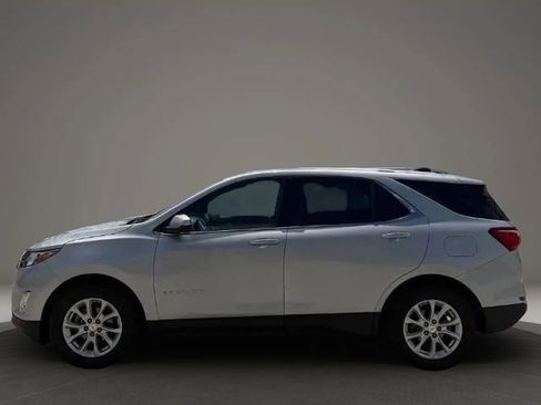 Used 2018 Chevrolet Equinox LT FWD image 4