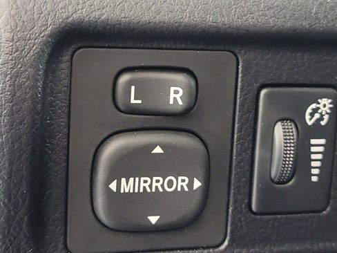 Used 2020 Toyota 4Runner TRD Off-Road Premium image 27