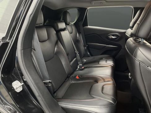 Used 2021 Jeep Cherokee Trailhawk w/ Trailer Tow Group image 30