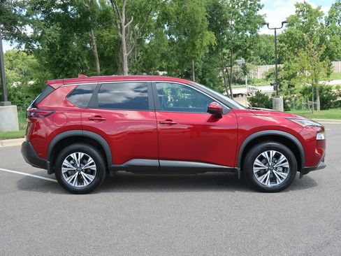 Used 2022 Nissan Rogue SV AWD/4WD image 7