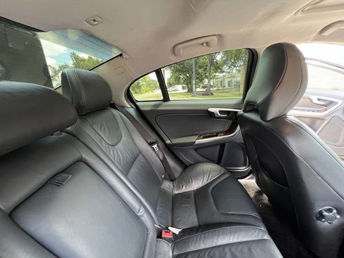 Used 2012 Volvo S60 T5 image 25