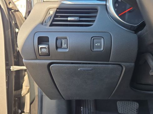 Used 2016 Chevrolet Impala LT image 25