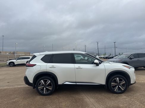 Certified 2023 Nissan Rogue SL w/ SL Premium Package image 28