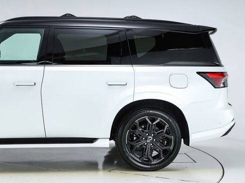New 2026 INFINITI QX80 4WD image 45