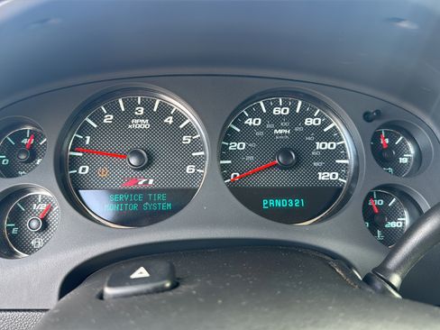 Used 2008 Chevrolet Suburban LT AWD/4WD image 15