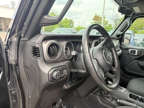 Used 2023 Jeep Gladiator Sport AWD/4WD image 20