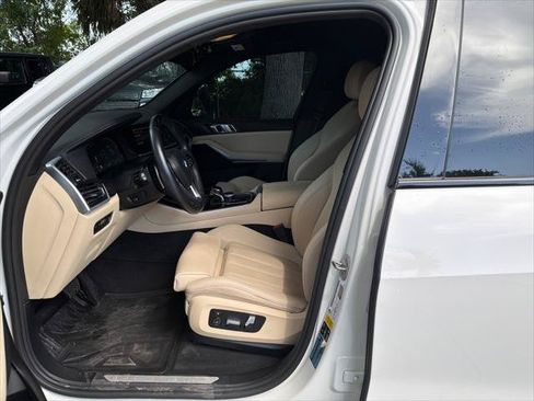 Used 2021 BMW X5 xDrive40i w/ Convenience Package AWD/4WD image 13