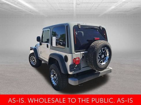 Used 2005 Jeep Wrangler Rubicon AWD/4WD image 5