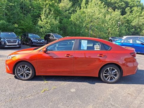 Used 2023 Kia Forte LXS FWD image 2