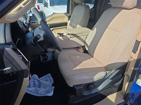 Used 2017 Ford F150 XLT image 12