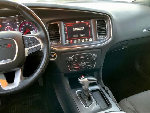 Used 2017 Dodge Charger R/T image 6