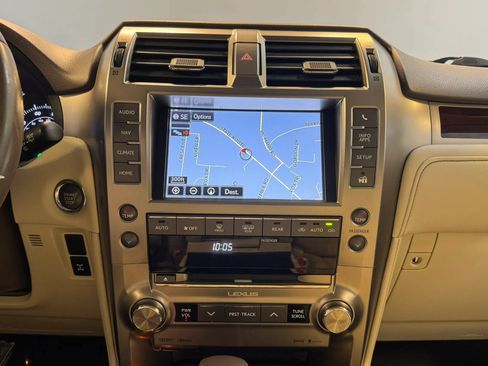 Used 2015 Lexus GX 460 w/ Premium Package AWD/4WD image 14
