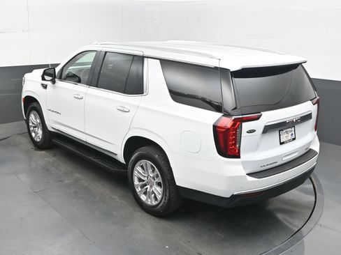 Used 2024 GMC Yukon SLT w/ SLT Luxury Package AWD/4WD image 36