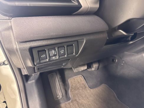 Used 2023 Subaru Outback Premium image 15