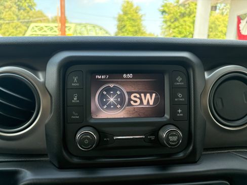 Certified 2020 Jeep Wrangler Unlimited Sport AWD/4WD image 21