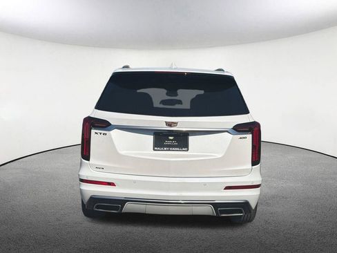 Certified 2024 Cadillac XT6 Premium Luxury w/ Technology Package AWD/4WD image 15