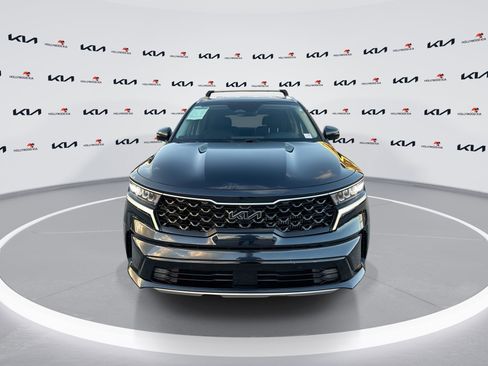 Certified 2023 Kia Sorento EX FWD image 3