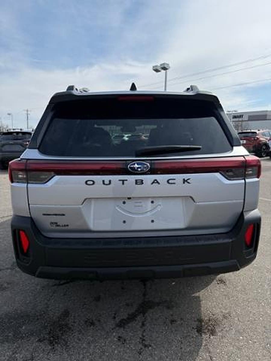 New 2026 Subaru Outback Limited XT AWD/4WD image 4