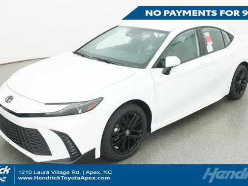 Used 2026 Toyota Camry SE w/ Convenience Package FWD image 1