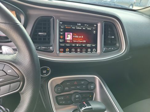 Used 2022 Dodge Challenger R/T Scat Pack w/ T/A Package image 20