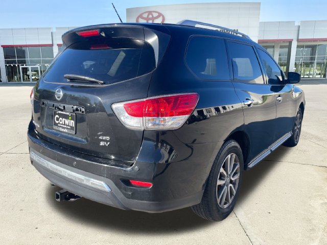 Used 2015 Nissan Pathfinder SV FWD image 5
