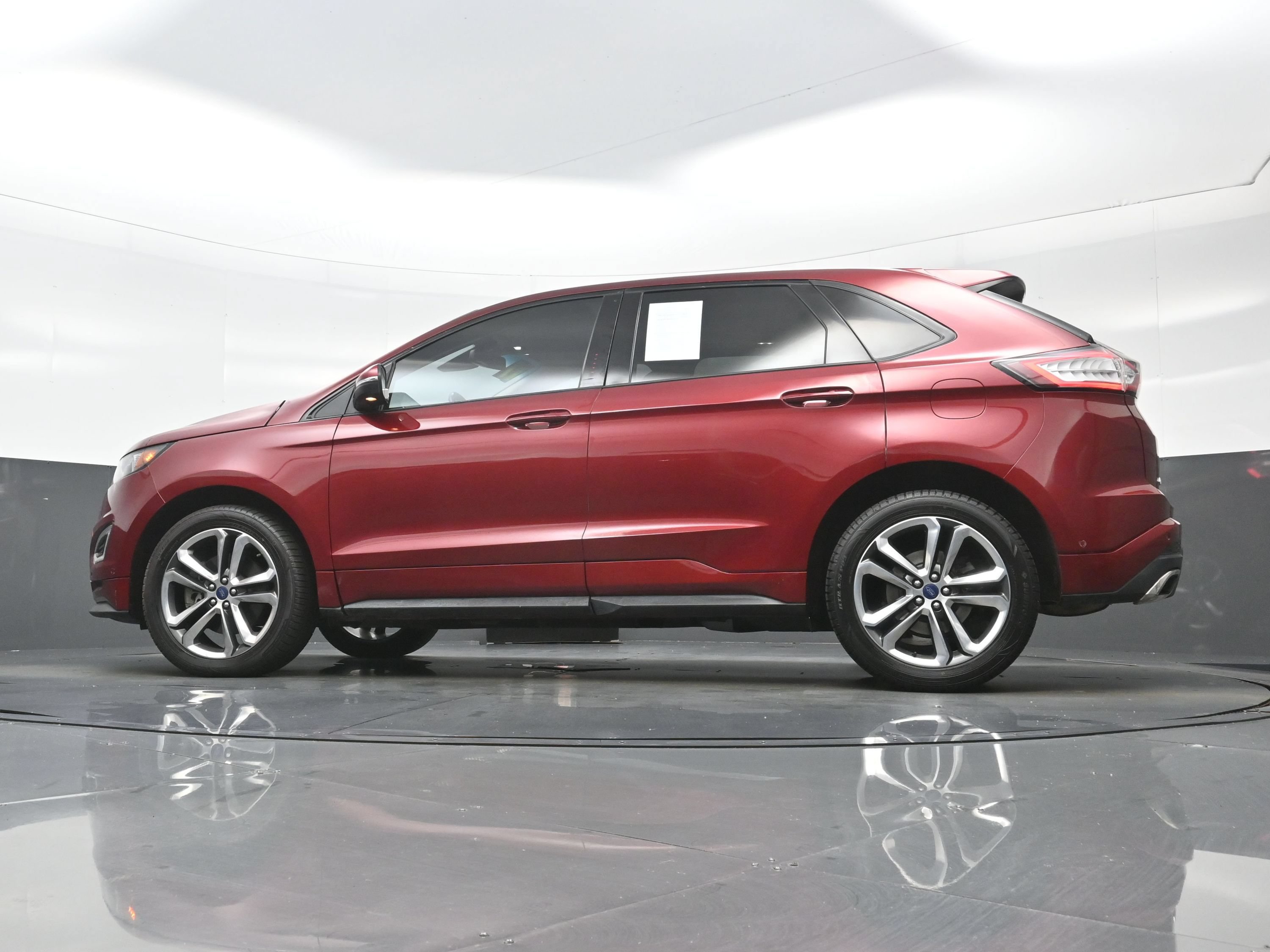 Used 2017 Ford Edge Sport w/ Equipment Group 401A AWD/4WD image 28