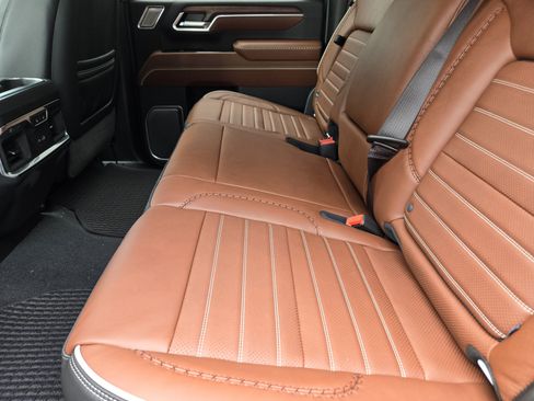 New 2026 GMC Sierra 2500 Denali Ultimate AWD/4WD image 22