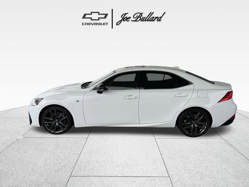 Used 2019 Lexus IS 300 RWD image 6